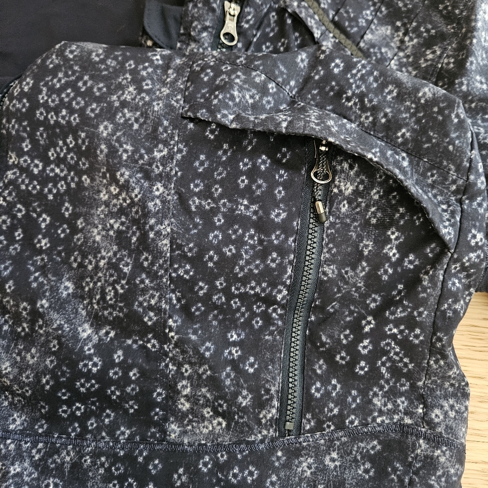Lululemon Spring Forward Jacket Women 8 Kanoko Twist Inkwell Ghost Navy Hooded - Picture 8 of 12